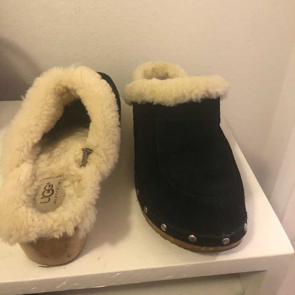 Ugg Kalie Clogs Sheepskin Suede Wood Heel Mule